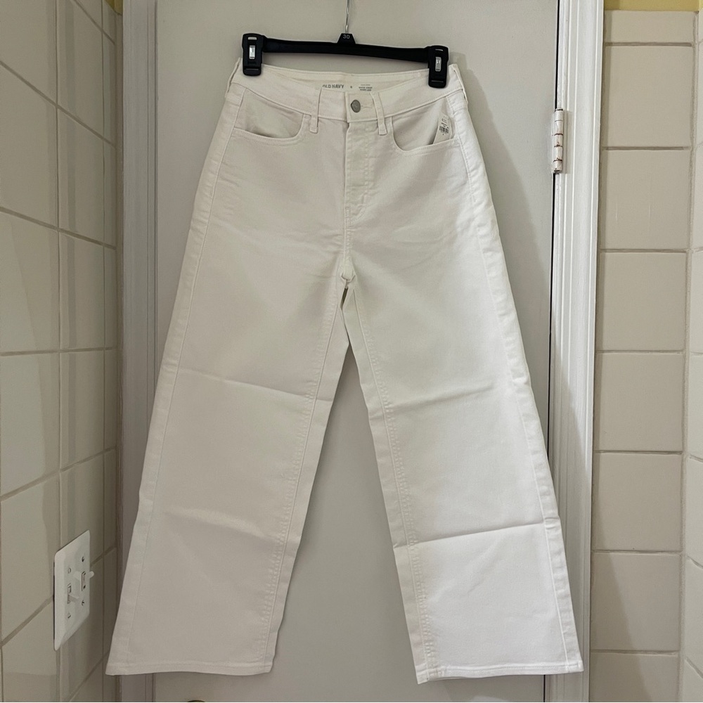 Old Navy High-Rise Wow Crop Wide Leg Jeans